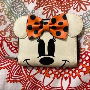 Loungefly Minnie Mouse Ghost Glow in Dark Wallet